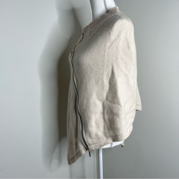 Lululemon On The Go Poncho O/S - Picture 9 of 12